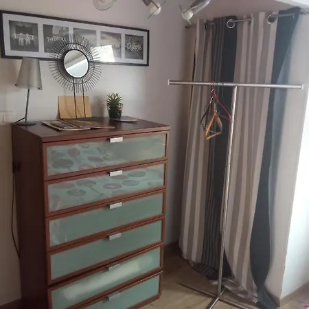Dans Maison Coquette Et Accueillante Проживание в семье